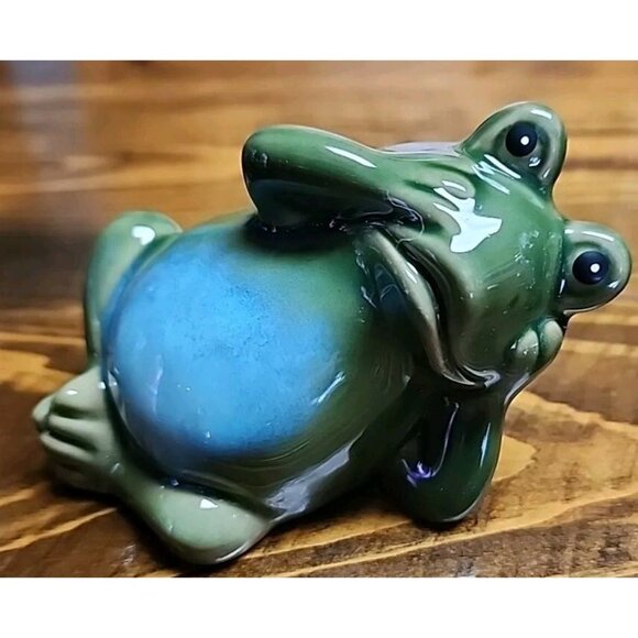 Frog Figures, Three Different. Collectible, Decorative. Pond, Garden, Planter - Picture 3 of 12